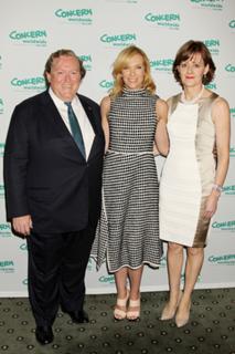 Toni Collette feet photo thumbnail