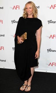 Toni Collette feet photo thumbnail