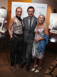 Toni Collette feet photo thumbnail