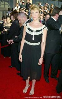 Toni Collette feet photo thumbnail