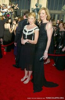 Toni Collette feet photo thumbnail