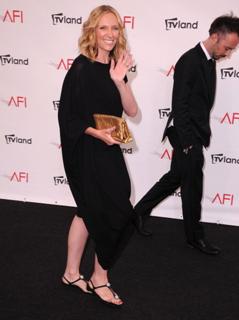 Toni Collette feet photo thumbnail