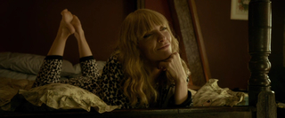 Toni Collette feet photo thumbnail