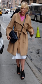 Toni Collette feet photo thumbnail
