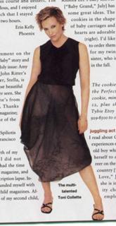 Toni Collette feet photo thumbnail