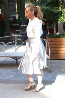 Toni Collette feet photo thumbnail