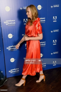 Toni Collette feet photo thumbnail