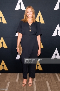 Toni Collette feet photo thumbnail