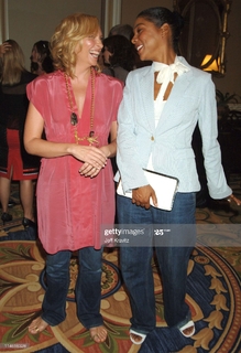 Toni Collette feet photo thumbnail