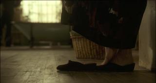 Toni Collette feet photo thumbnail
