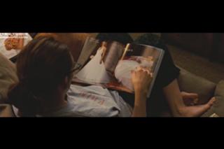 Toni Collette feet photo thumbnail