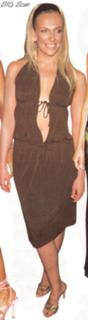 Toni Collette feet photo thumbnail
