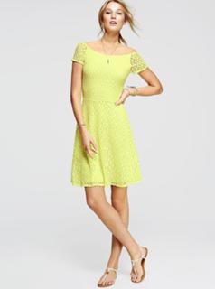 Toni Garrn feet photo thumbnail