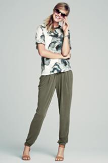 Toni Garrn feet photo thumbnail