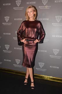 Toni Garrn feet photo thumbnail