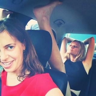 Toni Garrn feet photo thumbnail