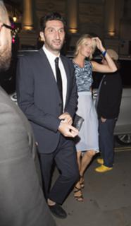 Toni Garrn feet photo thumbnail