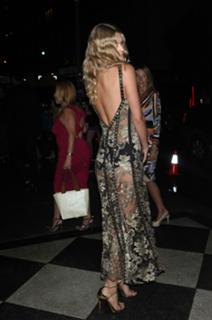 Toni Garrn feet photo thumbnail