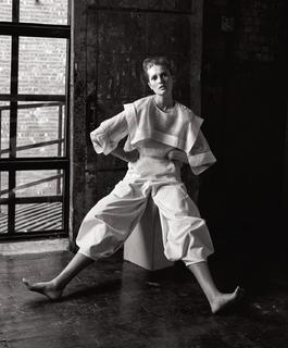 Toni Garrn feet photo thumbnail