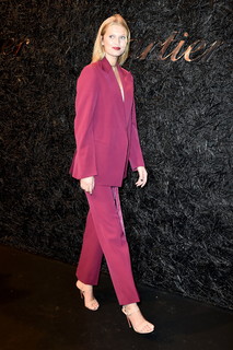 Toni Garrn feet photo thumbnail