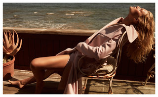 Toni Garrn feet photo thumbnail