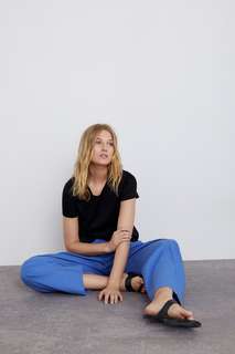 Toni Garrn feet photo thumbnail