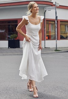 Toni Garrn feet photo thumbnail