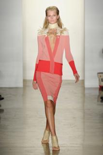 Toni Garrn feet photo thumbnail