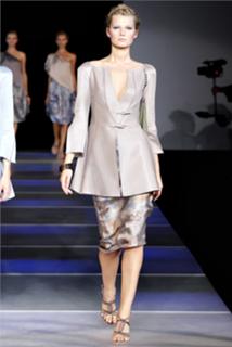 Toni Garrn feet photo thumbnail