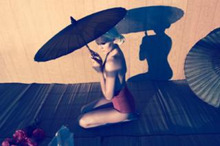 Toni Garrn feet photo thumbnail