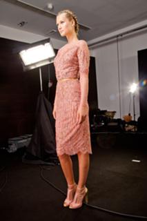 Toni Garrn feet photo thumbnail