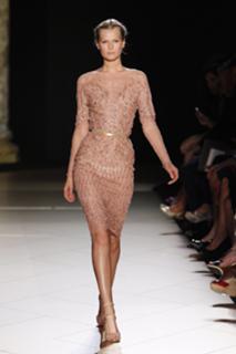 Toni Garrn feet photo thumbnail