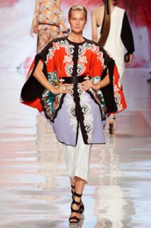 Toni Garrn feet photo thumbnail