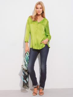 Toni Garrn feet photo thumbnail