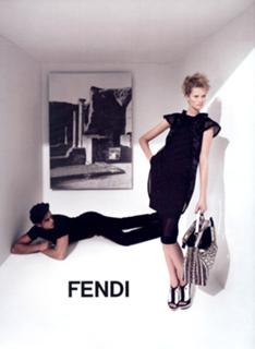 Toni Garrn feet photo thumbnail