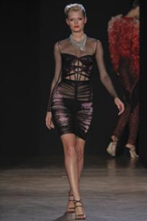 Toni Garrn feet photo thumbnail