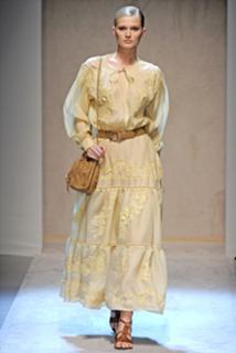 Toni Garrn feet photo thumbnail