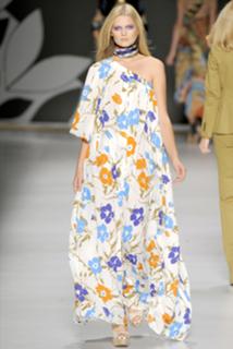 Toni Garrn feet photo thumbnail