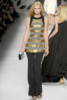 Toni Garrn feet photo thumbnail