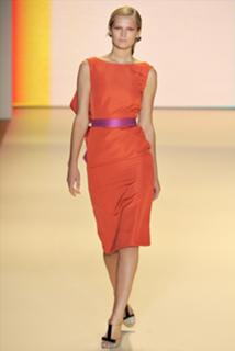 Toni Garrn feet photo thumbnail