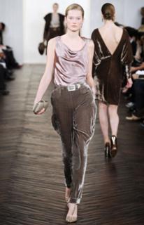 Toni Garrn feet photo thumbnail