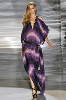 Toni Garrn feet photo thumbnail