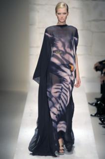 Toni Garrn feet photo thumbnail