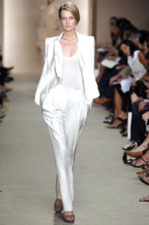 Toni Garrn feet photo thumbnail