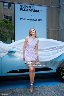 Toni Garrn feet photo 19