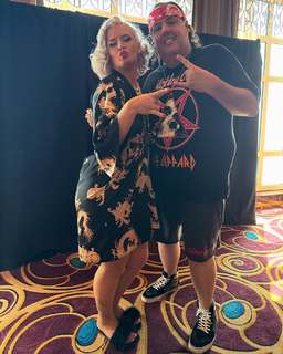 Toni Rossall feet photo thumbnail