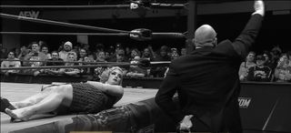 Toni Rossall feet photo thumbnail