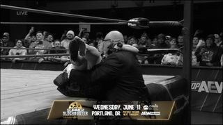 Toni Rossall feet photo thumbnail