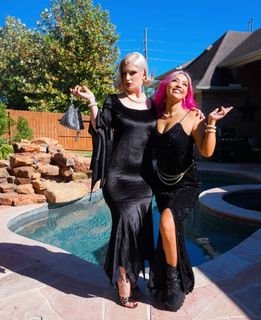 Toni Rossall feet photo thumbnail