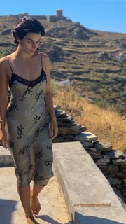 Tonia Sotiropoulou feet photo 12